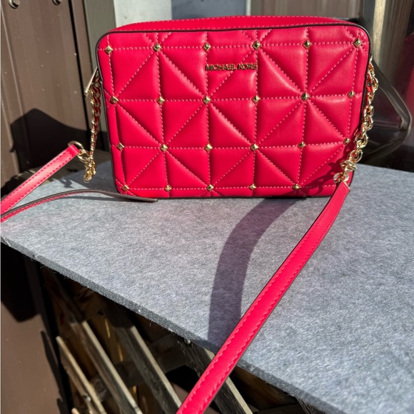 Michael Kors Handbags - Michael Kors Pink Quilted Crossbody Bag
